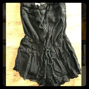 Black strapless romper (lace)
